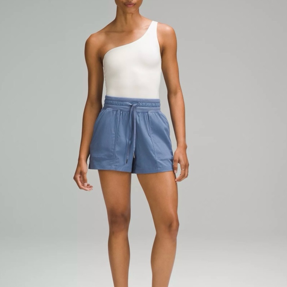 lululemon - Dance Studio High-Rise Short - Oasis Blue - Size 4